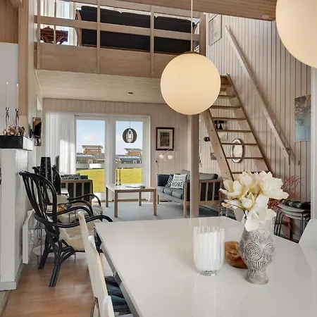 Сasa de vacaciones Impresionante Casa En Con Sauna Fåborg
